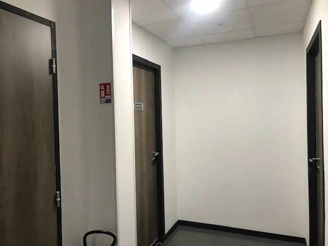 Bureau dans Villefranche-sur-Saône à louer - Photo intérieure – Image 2 sur 3