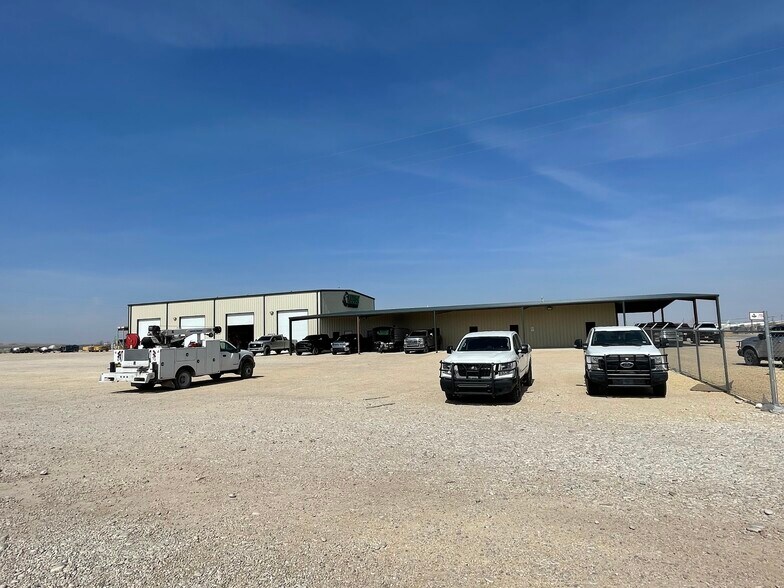 5215 Petroleum Dr, Carlsbad, NM à vendre - Photo principale – Image 2 sur 14