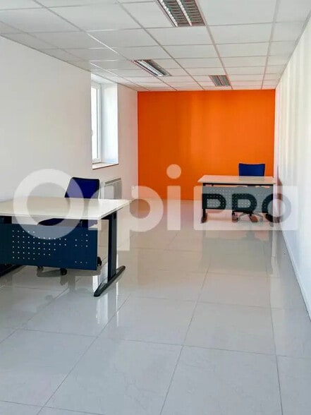 Bureau dans Arras à louer - Photo de l’immeuble – Image 3 sur 4