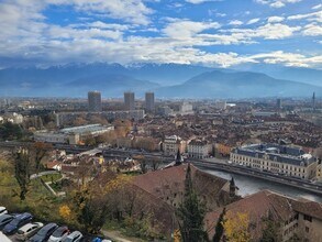 Grenoble - Vue aérienne  vue de carte