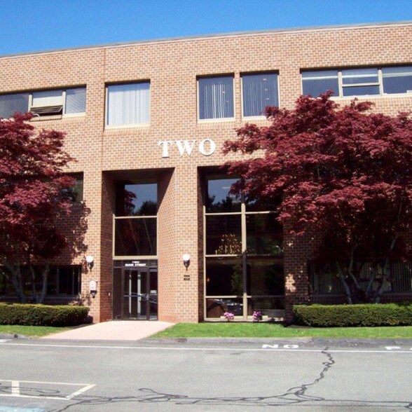 2 Main St, Stoneham, MA à louer - Photo de l’immeuble – Image 3 sur 6