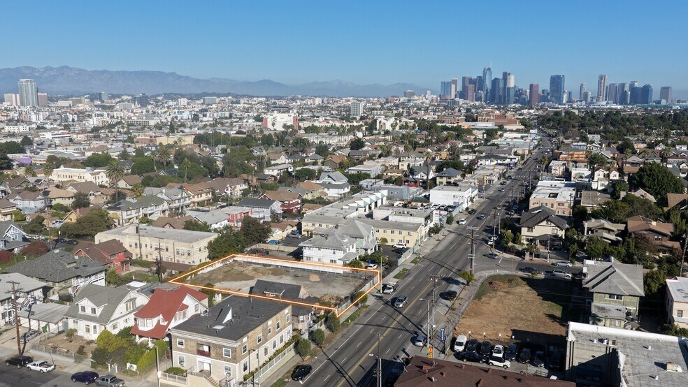 2229 Venice Blvd, Los Angeles, CA à vendre - Aérien – Image 2 sur 2