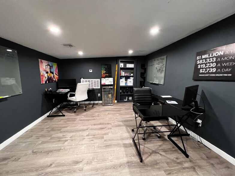 5819 S Owasso Ave, Tulsa, OK à louer - Photo de l’immeuble – Image 3 sur 10