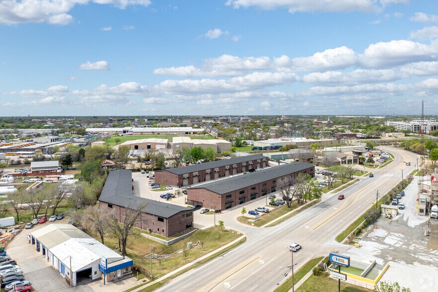 760 E Main St, Lewisville, TX à louer - Aérien – Image 3 sur 13