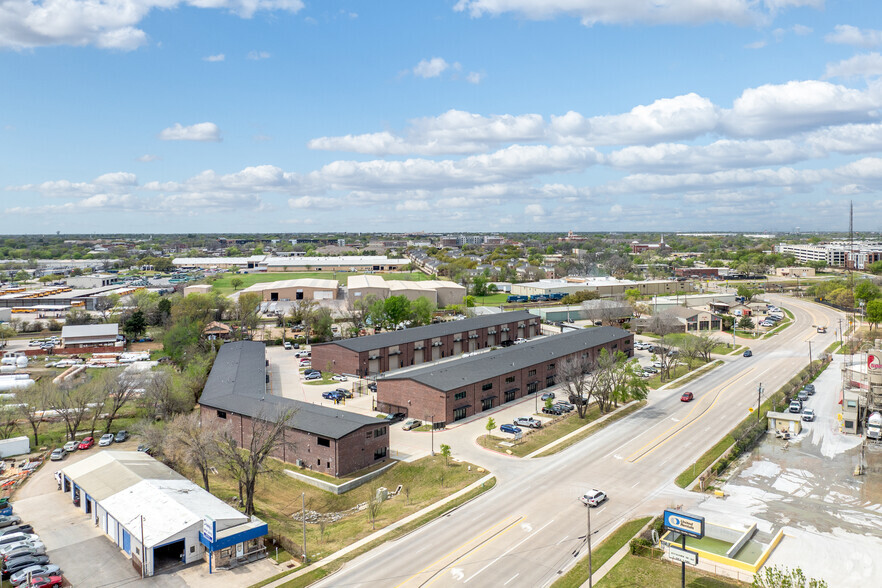 760 E Main St, Lewisville, TX à louer - Aérien – Image 3 sur 13