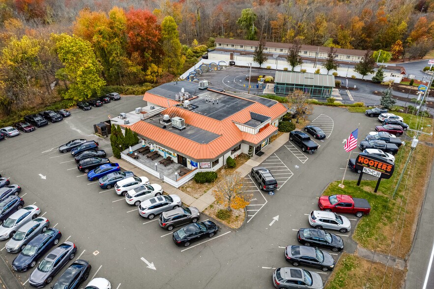 1731 Berlin Tpke, Wethersfield, CT à louer - Photo de l’immeuble – Image 2 sur 3