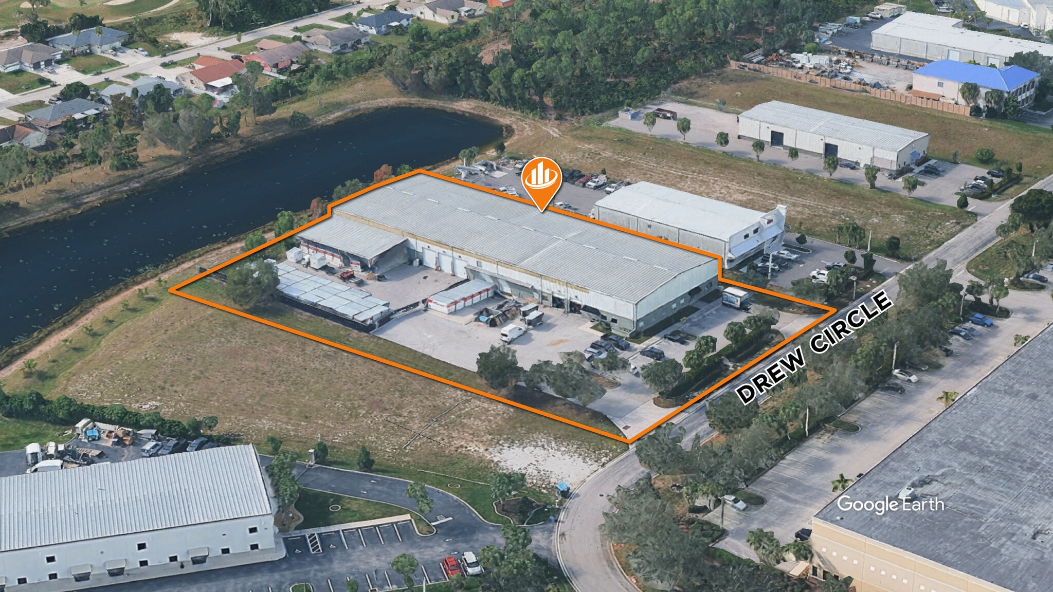 7899 Drew Cir, Fort Myers, FL à vendre Photo de l’immeuble– Image 1 sur 14