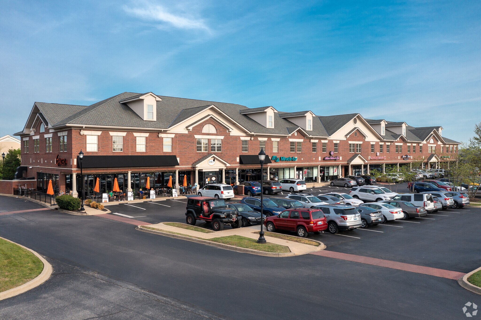 109-141 S English Station Rd, Louisville, KY à louer Photo principale– Image 1 sur 6
