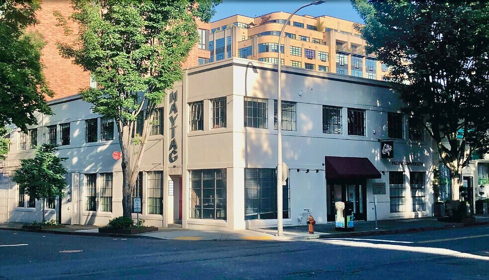 1120-1136 NW Hoyt St, Portland, OR à louer - Photo de l’immeuble – Image 1 sur 3