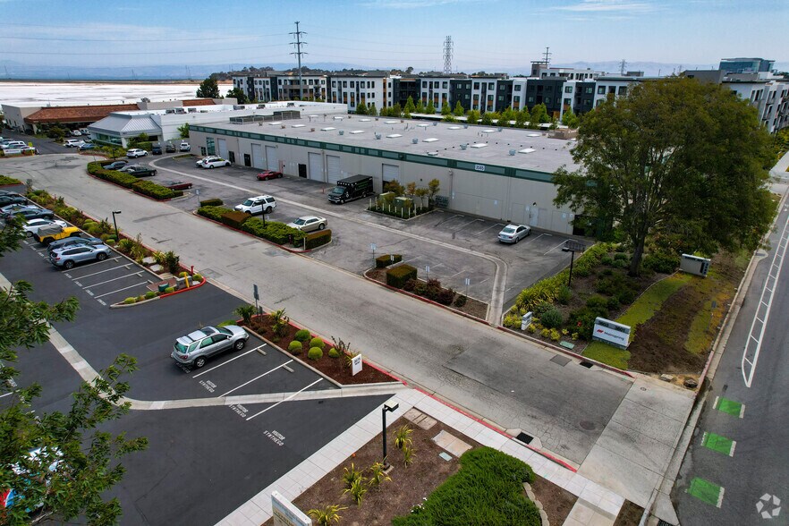 3585 Haven Ave, Menlo Park, CA à louer - Photo de l’immeuble – Image 2 sur 3