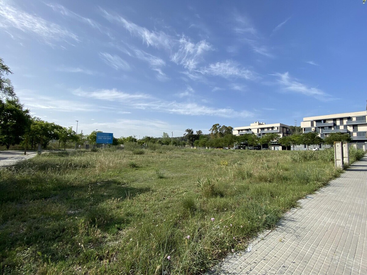 View Photo