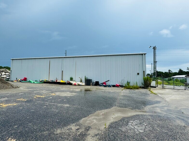 910 Highway 17 S, Surfside Beach, SC à vendre - Photo de l’immeuble – Image 3 sur 3