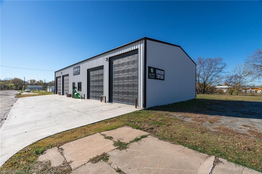 209 S Broadway St, Stigler, OK à vendre - Photo de l’immeuble – Image 3 sur 33