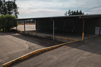 25491 NE State Route 3, Belfair, WA à louer Photo intérieure– Image 1 sur 9