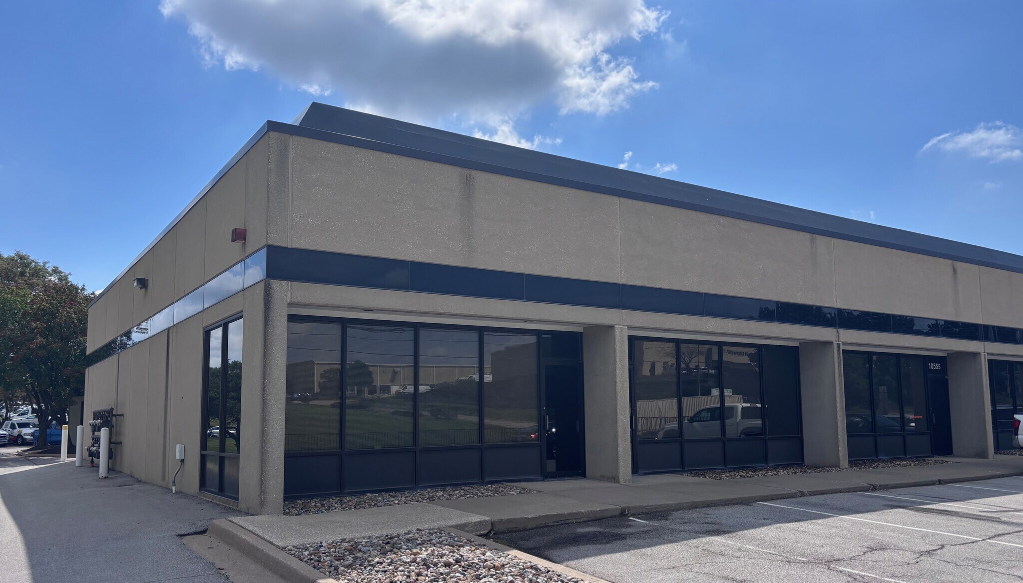 15000-15042 W 106th St, Lenexa, KS à louer Photo principale– Image 1 sur 8