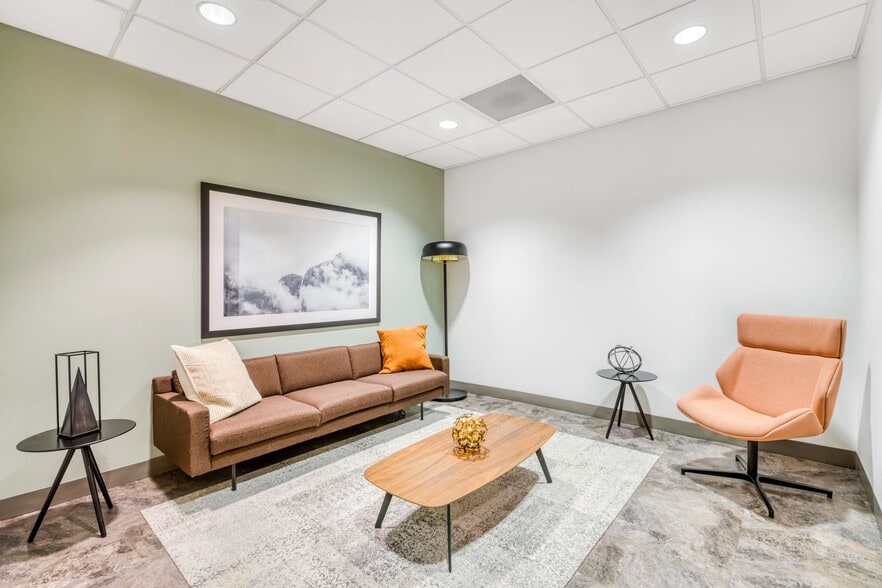 609 SW 8th St, Bentonville, AR à louer - Photo intérieure – Image 2 sur 13