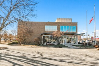 Plus de détails pour 1107 E State St, Rockford, IL - Local commercial à vendre