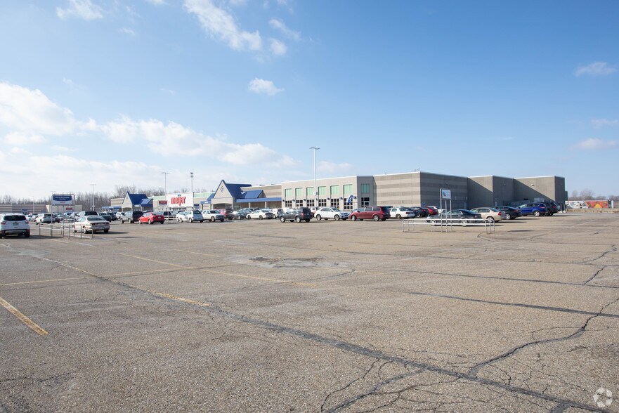 4725-4783 24th Ave, Fort Gratiot, MI à louer - Photo de l’immeuble – Image 2 sur 3