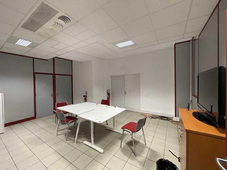 Bureau dans Montpellier à louer - Photo de l’immeuble – Image 3 sur 12