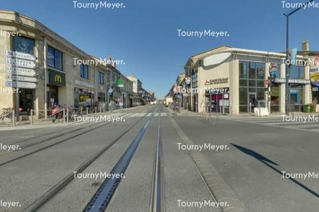 Plus de détails pour Local commercial à louer