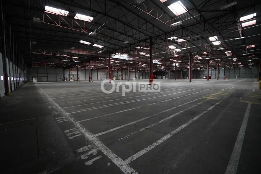 Industriel/Logistique dans Rochefort-sur-Nenon à louer - Photo de l’immeuble – Image 1 sur 7