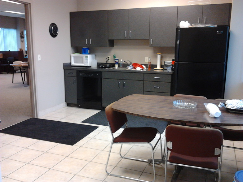 5141 Gateway Centre Dr, Flint, MI à vendre - Autre – Image 3 sur 28