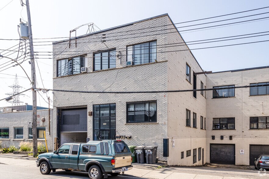 9770 Rue Meilleur, Montréal, QC à louer - Photo de l’immeuble – Image 2 sur 10