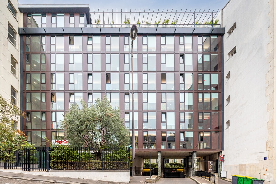 6 Rue Catherine De La Rochefoucauld, Paris à louer - Photo de l’immeuble – Image 2 sur 5