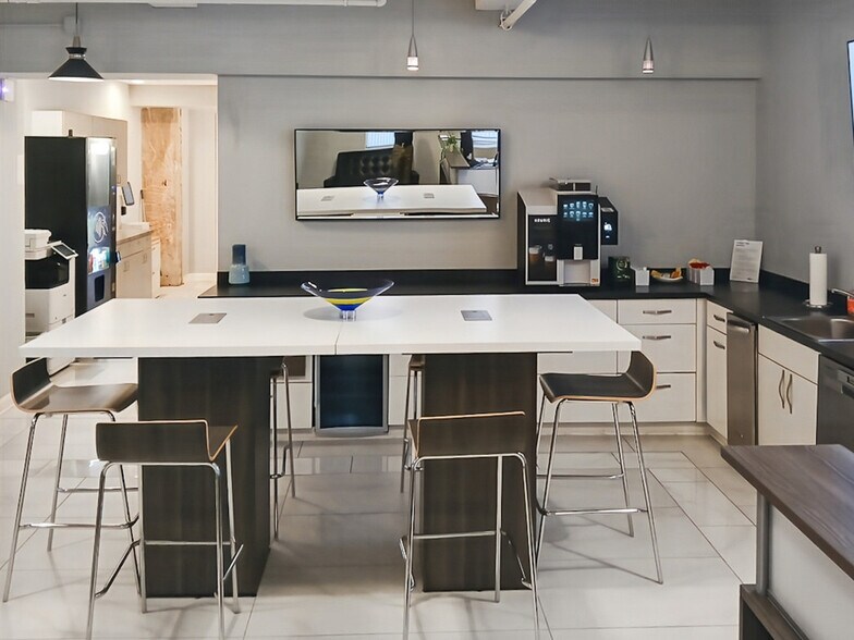 317 E Capitol St, Jackson, MS à louer - Photo intérieure – Image 2 sur 15