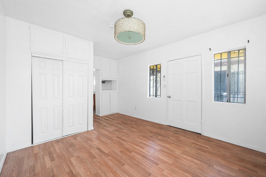 1727 Bellevue Ave, Los Angeles, CA à vendre - Photo de l’immeuble – Image 3 sur 48