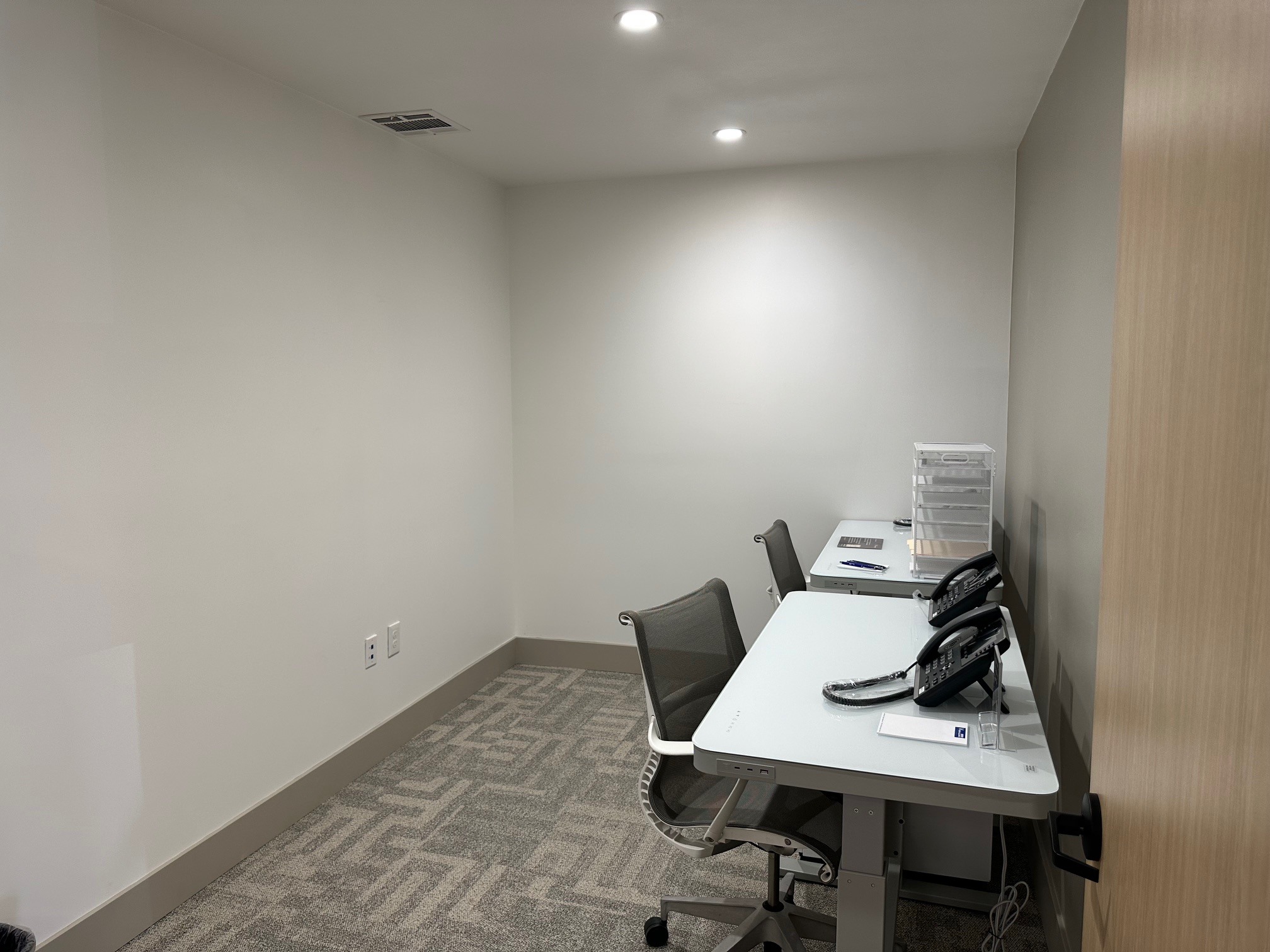 59 E Foothill Blvd, Arcadia, CA à louer Photo intérieure– Image 1 sur 1