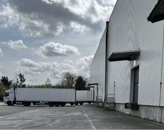 Plus de détails pour Industriel/Logistique à louer