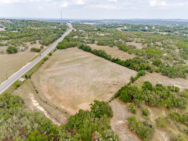 745 State 46 E hwy, Boerne, TX à vendre - Photo de l’immeuble – Image 2 sur 4