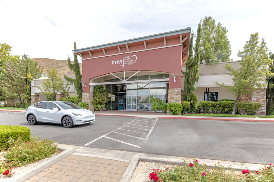 5390 Longley Ln, Reno, NV à louer - Photo de l’immeuble – Image 2 sur 3