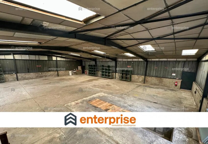 Local d’activités dans Liancourt à louer - Photo intérieure – Image 1 sur 5