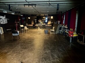 213-215 E Front St, Arlington, TX à louer Photo intérieure– Image 2 sur 7