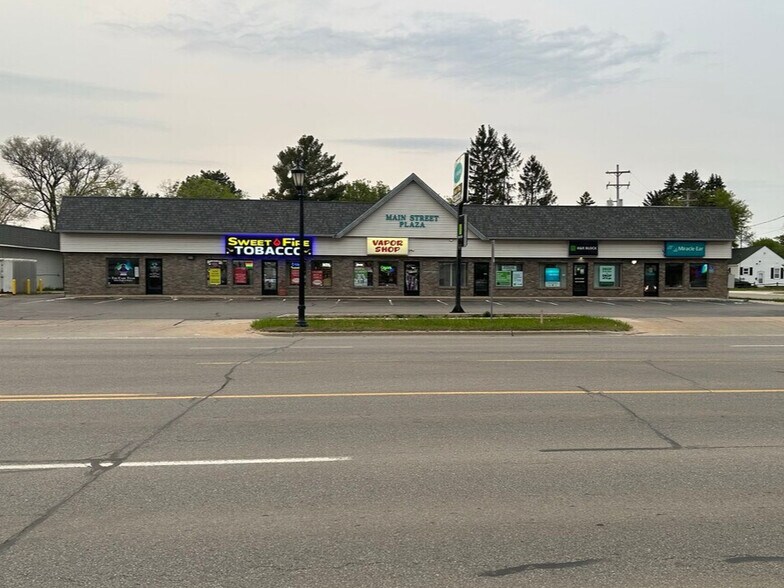604 W Main St, Gaylord, MI à louer - Photo de l’immeuble – Image 1 sur 12