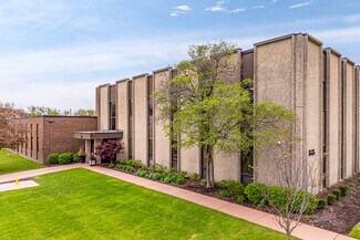 Plus de détails pour 1945 Ohio St, Lisle, IL - Industriel/Logistique à vendre