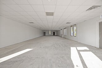 301 Plaza Dr, Greenville, NC à louer Photo intérieure– Image 1 sur 6