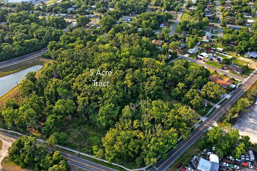 2606 Country Club rd, Sanford, FL à vendre - Photo principale – Image 2 sur 6