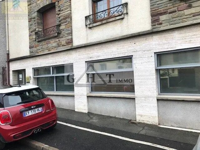 Local commercial dans Villeneuve-le-Roi à louer Photo de l’immeuble– Image 1 sur 17