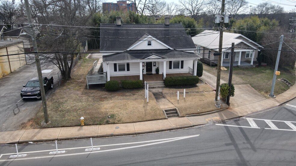 1007 Pendleton St, Greenville, SC à vendre - Photo de l’immeuble – Image 2 sur 13