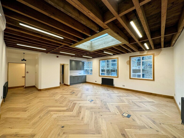 6 Grafton Mews, Londres à louer - Photo de l’immeuble – Image 3 sur 7