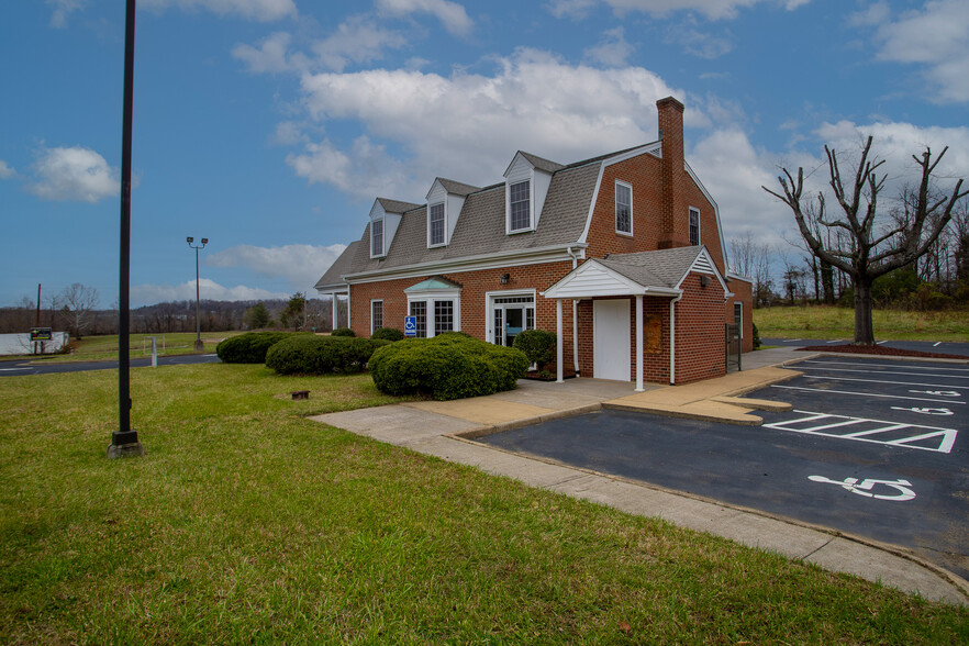 3651 Greensboro Rd, Ridgeway, VA à louer - Photo de l’immeuble – Image 3 sur 44