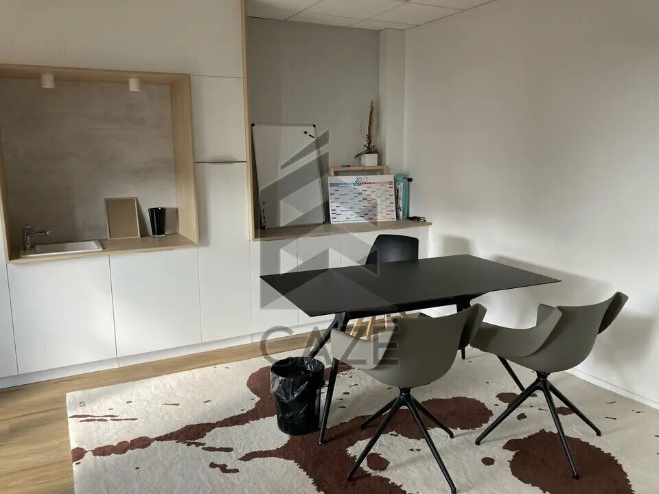 Bureau dans Mées à vendre Photo intérieure– Image 1 sur 10