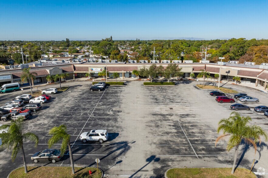 2601-2675 S Military Trl, West Palm Beach, FL à louer - Aérien – Image 2 sur 7