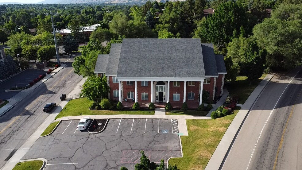 2601 N Canyon Rd, Provo, UT à vendre - Photo de l’immeuble – Image 1 sur 18
