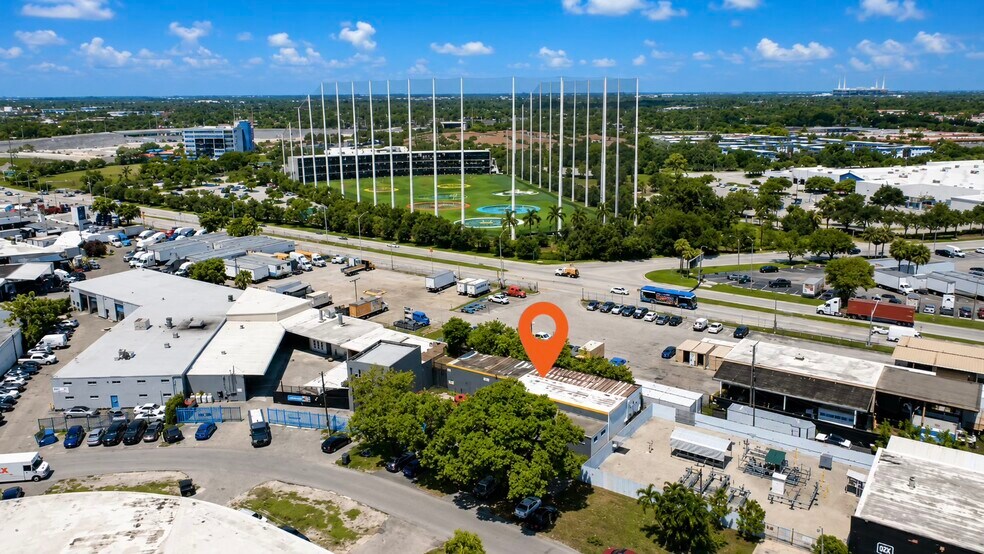 17220 NW 2nd Ct, Miami, FL à vendre - Photo de l’immeuble – Image 1 sur 15