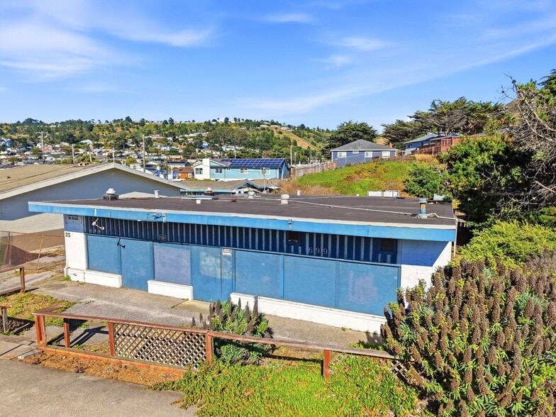 699 Oceana Blvd, Pacifica, CA à vendre - Photo de l’immeuble – Image 2 sur 18