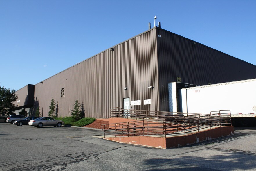 210-240 Rustcraft Rd, Dedham, MA à louer - Photo de l’immeuble – Image 1 sur 12